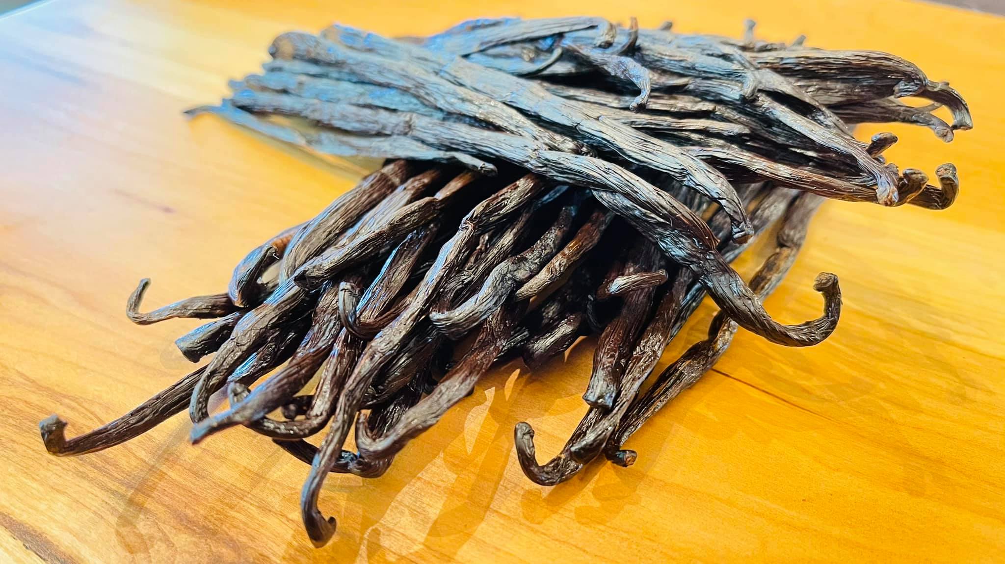 Co-Op - Papua New Guinea Grade A Vanilla Beans (Per Ounce) - Image 10