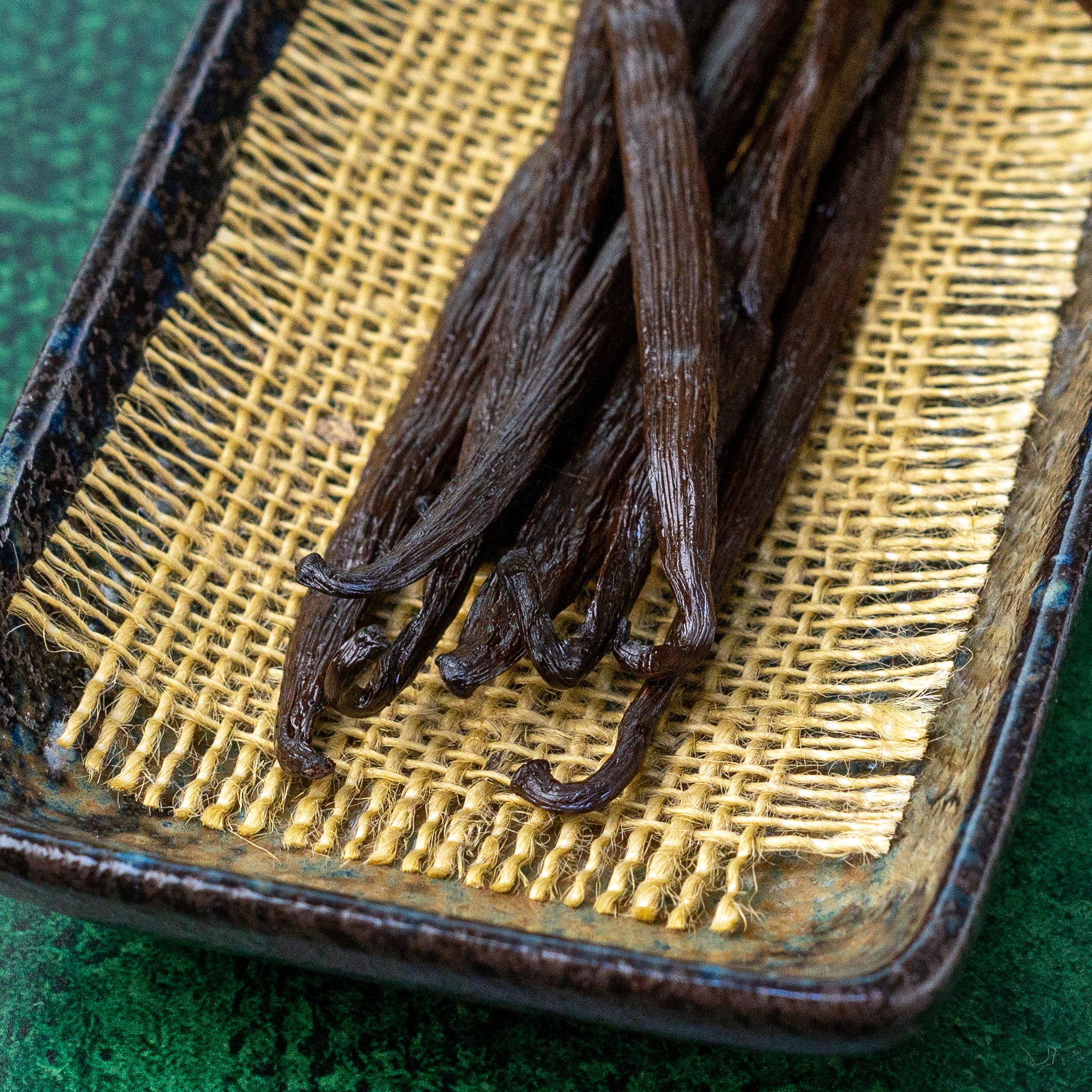 Congo Vanilla Beans - Whole Grade A Vanilla Pods for Vanilla Extract and Baking - Image 3