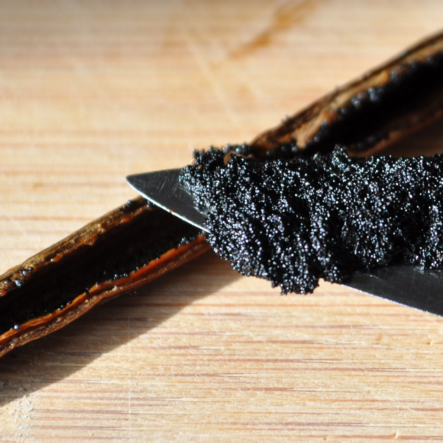 Costa Rica Vanilla Beans - Whole Grade A Hybrid Vanilla Pods for Vanilla Extract and Baking - Image 3
