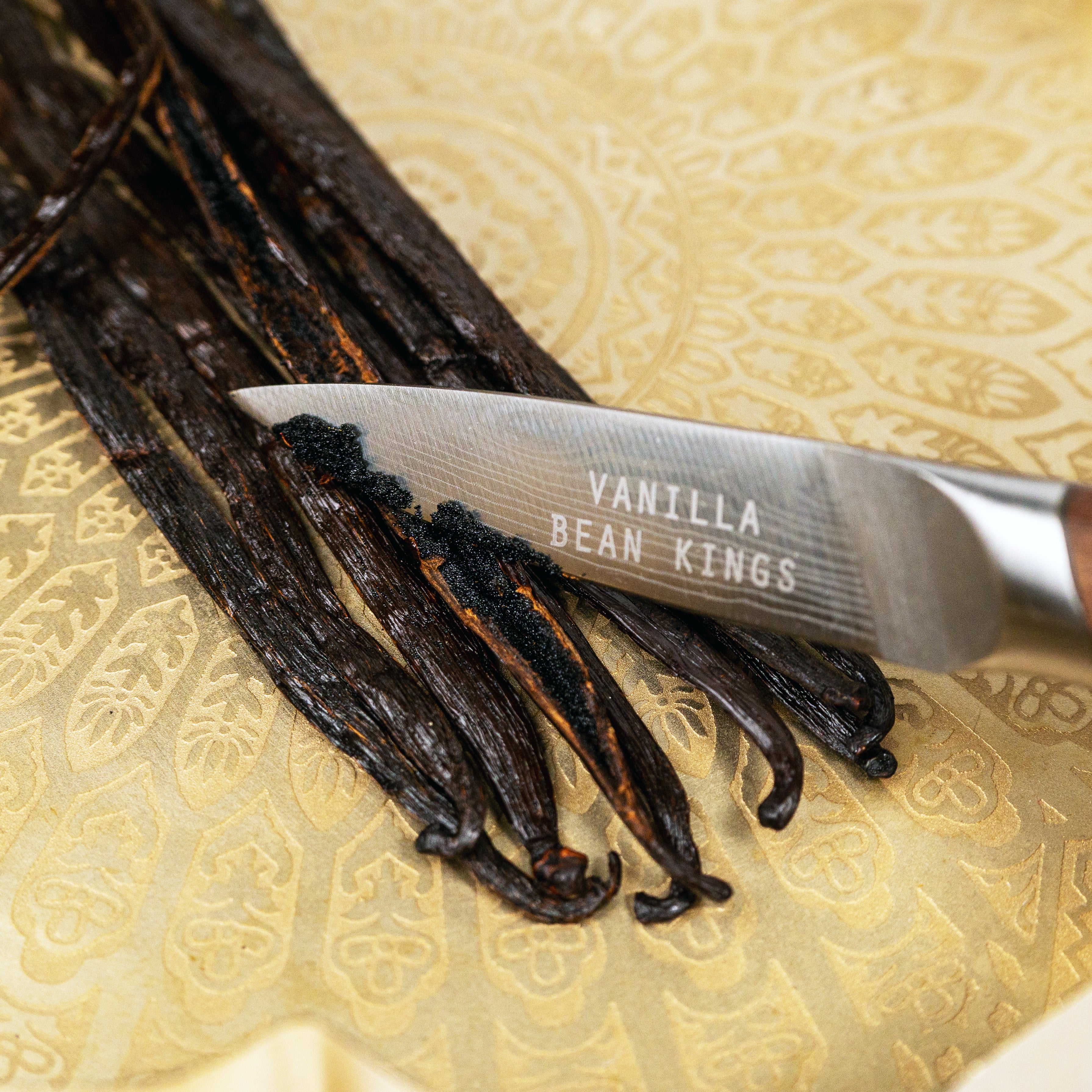 Indian Vanilla Beans - Whole Grade A Vanilla Pods for Vanilla Extract and Baking - Image 4