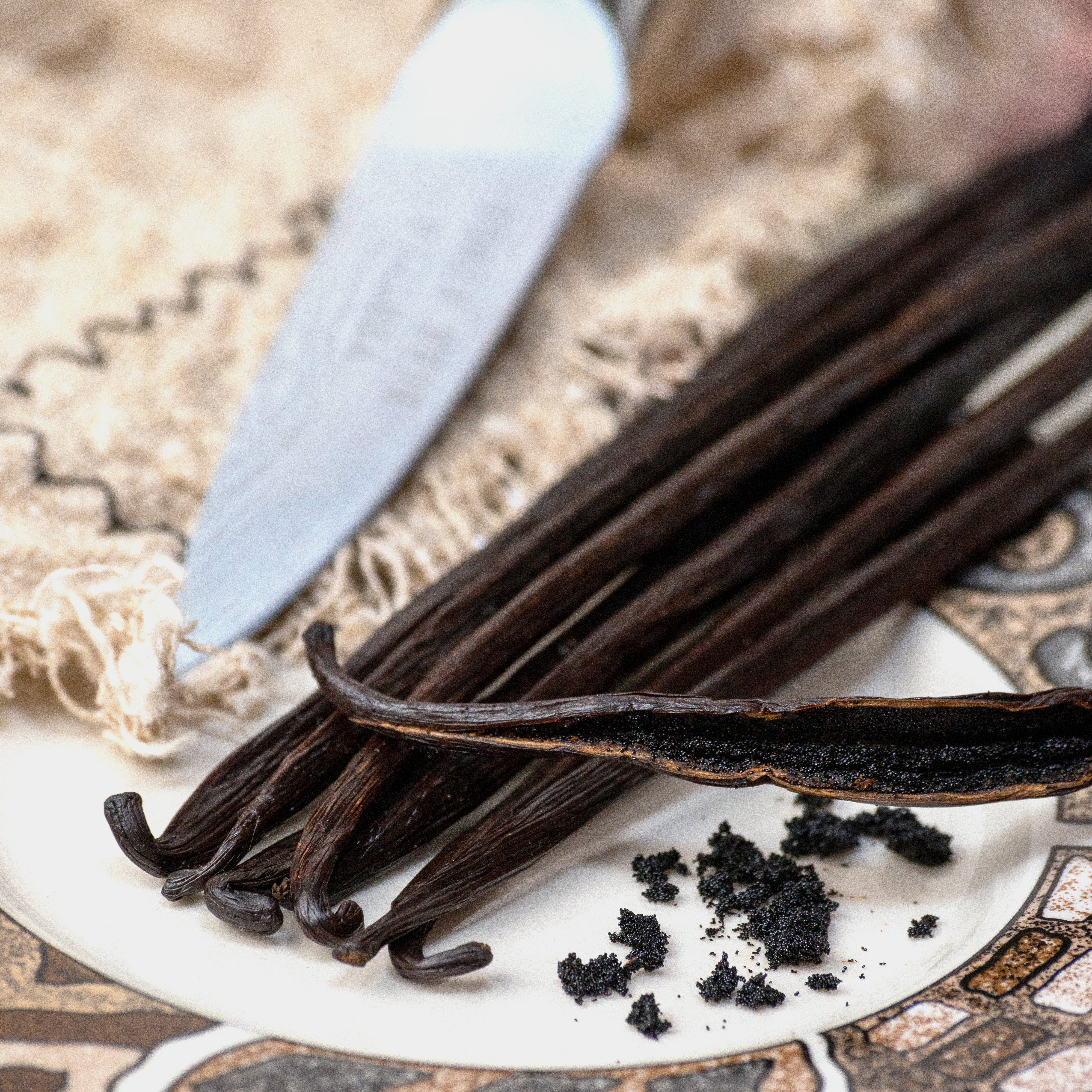 Sumatra Vanilla Beans - Whole Grade A Vanilla Pods for Vanilla Extract and Baking - Image 7