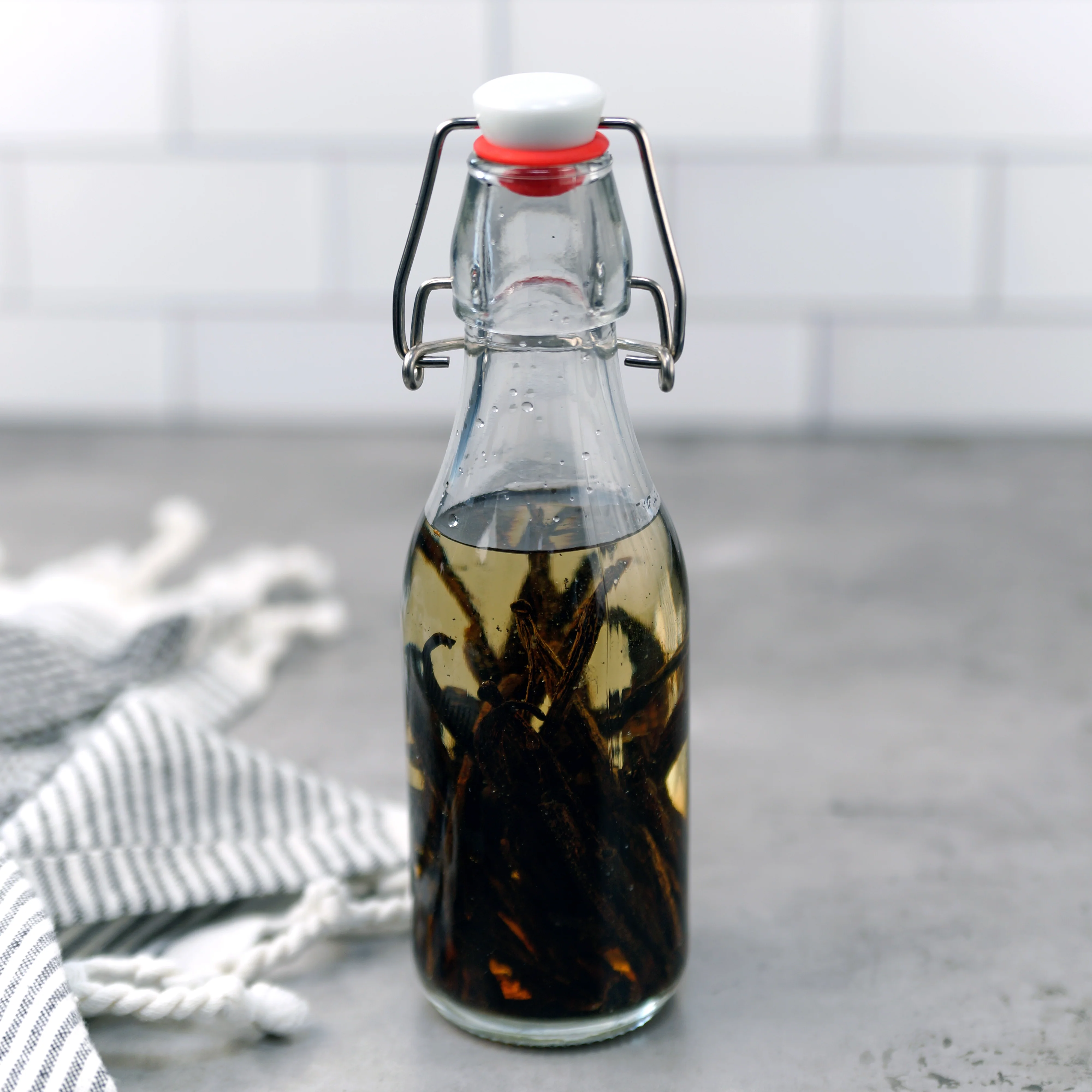 Tahitian Vanilla Beans - Whole Grade B Pods for Extract - Image 6