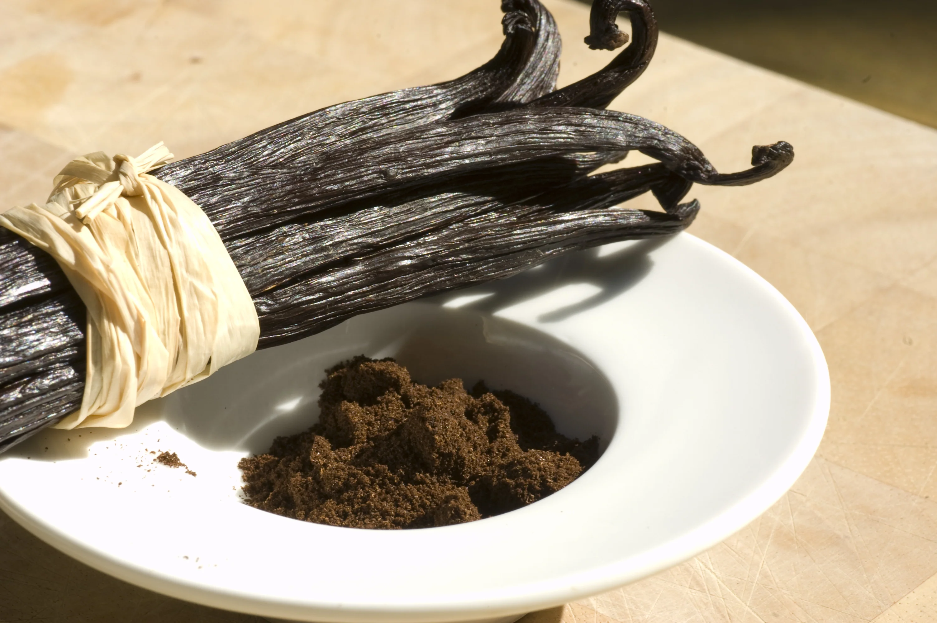 Organic Vanilla Bean Powder - Pure Ground Madagascar Vanilla Powder - Image 4